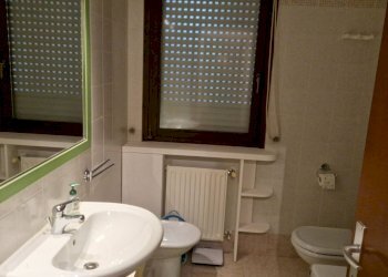 Foto 4 - Trilocale via cincinnato
 
1, Tavagnacco - foto 4