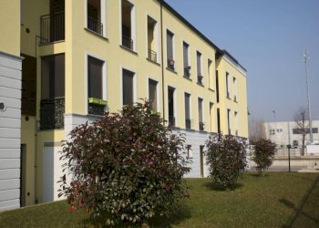 Cortile interno - Bilocale via Anna Maria Mozzoni, Bubbiano - foto 3