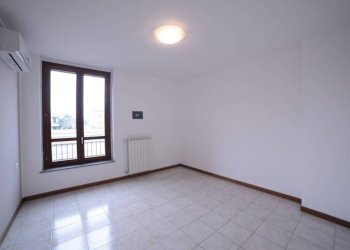 Camera da letto - Bilocale via Anna Maria Mozzoni, Bubbiano - foto 18