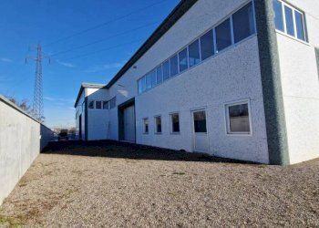 Facciata - Capannone via Cesare Battisti, Pogliano Milanese - foto 3