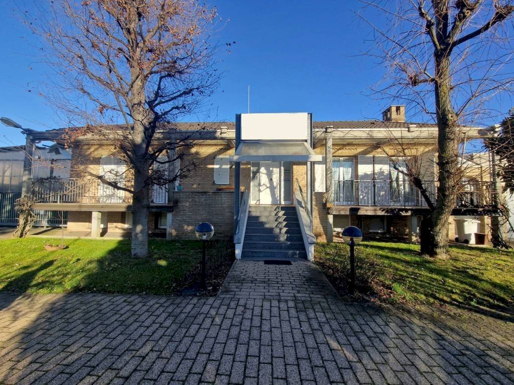 Facciata - Office via Alcide De Gasperi, Lainate - photo 2