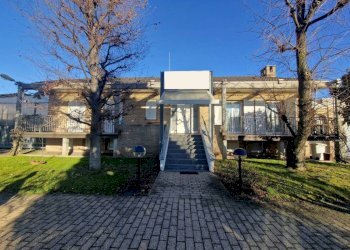 Facciata - Office via Alcide De Gasperi, Lainate - photo 2