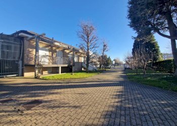 Cortile interno - Office via Alcide De Gasperi, Lainate - photo 25