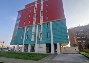 Facciata - Ufficio via Gaudenzio Ferrari, 18, Saronno - foto 1