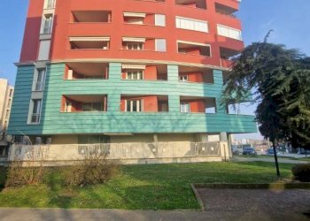 Facciata - Ufficio via Gaudenzio Ferrari, 18, Saronno - foto 2