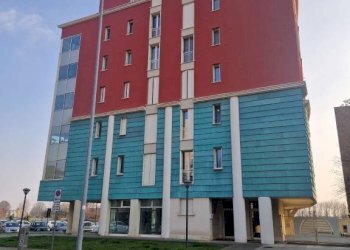 Facciata - Ufficio via Gaudenzio Ferrari, 18, Saronno - foto 22