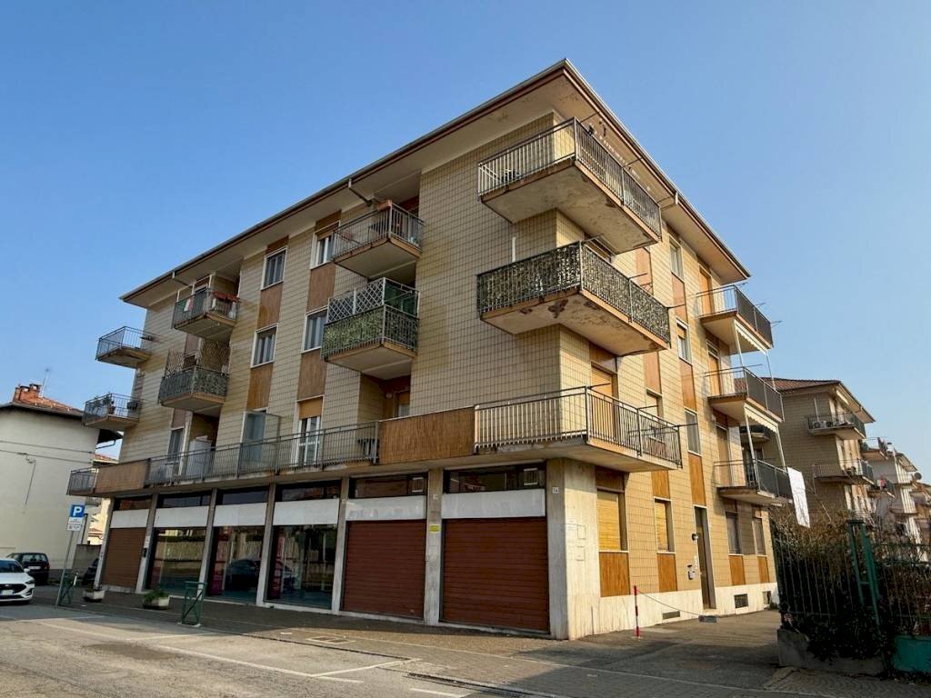 Facciata - Three-room apartment via 20 Settembre, 72, Gaglianico - photo 3