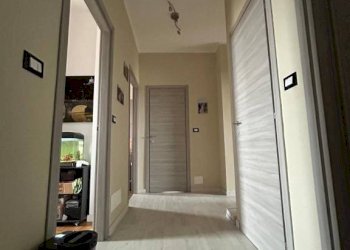 Corridoio - Appartamento via Francesco Saverio Nitti, 30, Torino (zona Mirafiori Nord) - foto 12