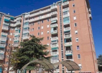 Facciata - Appartamento via Francesco Saverio Nitti, 30, Torino (zona Mirafiori Nord) - foto 5
