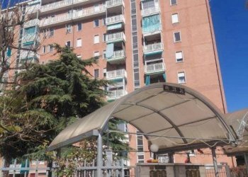 Facciata - Appartamento via Francesco Saverio Nitti, 30, Torino (zona Mirafiori Nord) - foto 2