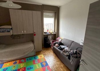 Camera da letto - Appartamento via Francesco Saverio Nitti, 30, Torino (zona Mirafiori Nord) - foto 24