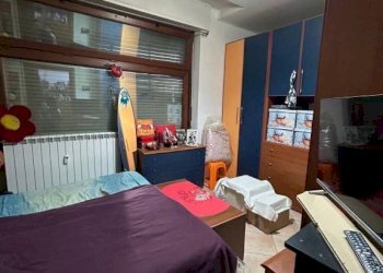 Camera da letto - Bilocale via Cimabue, 8, Torino (zona Mirafiori Nord) - foto 6