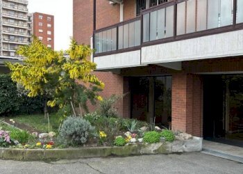 Facciata - Bilocale via Cimabue, 8, Torino (zona Mirafiori Nord) - foto 12