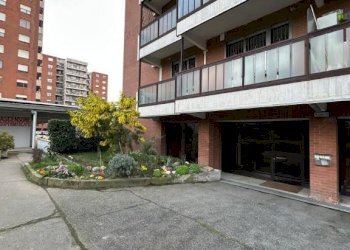Facciata - Bilocale via Cimabue, 8, Torino (zona Mirafiori Nord) - foto 24