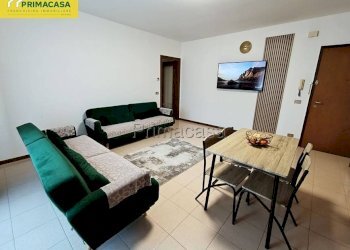 Salone - Quadrilocale via 25 Aprile, 63, Salzano - foto 1