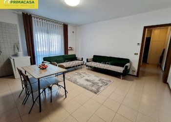 Salone - Quadrilocale via 25 Aprile, 63, Salzano - foto 4