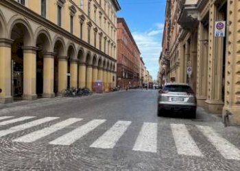 Zona - Attic via dell'Indipendenza, Bologna (neighborhood Irnerio) - photo 1