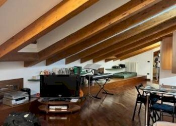 Salone - Attic via dell'Indipendenza, Bologna (neighborhood Irnerio) - photo 2