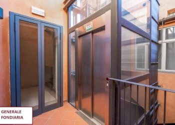 Ascensori - Office piazza Maggiore, Bologna (neighborhood Centro Storico) - photo 4