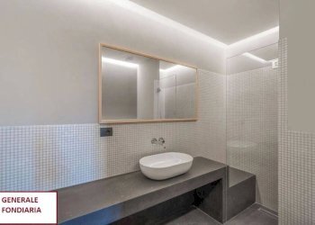 Bagno - Office piazza Maggiore, Bologna (neighborhood Centro Storico) - photo 10