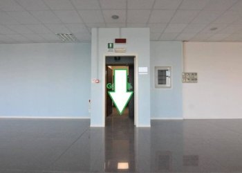 Interno non residenziale - Ufficio via Persicetana, 28, Bologna (zona Borgo Panigale) - foto 7