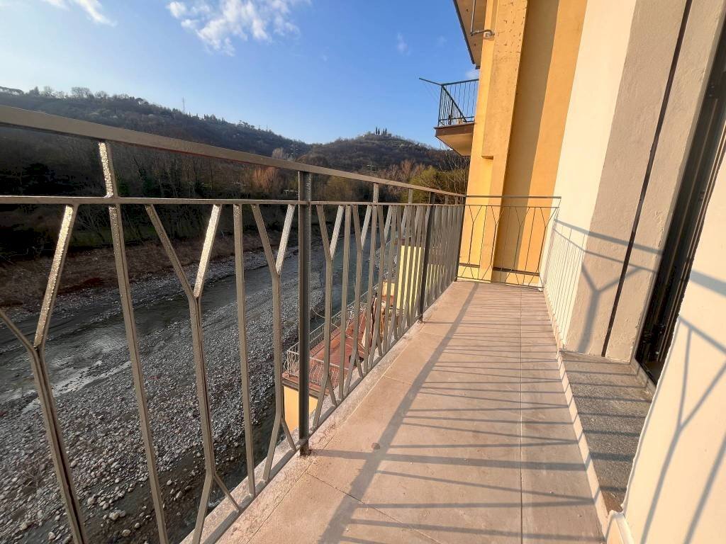 Balcone - Trilocale via Cesare Pavese, 47, Bologna (zona Savena) - foto 2