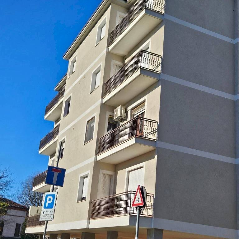 Facciata - Appartamento via Croce Verde, 13, Asti - foto 1