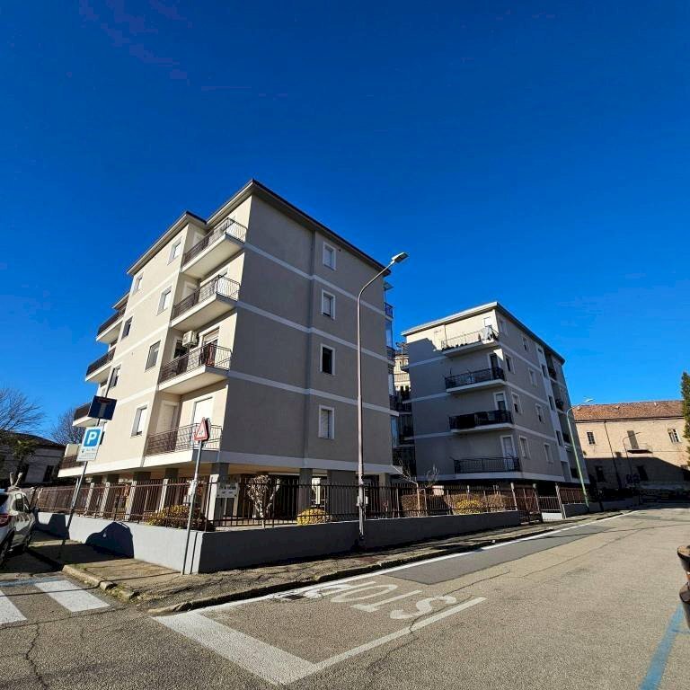 Facciata - Appartamento via Croce Verde, 13, Asti - foto 2