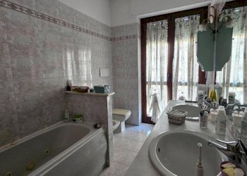 Bagno - Appartamento via Croce Verde, 13, Asti - foto 13