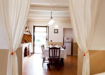 Salone - Villa via Campanili Traversa 2, Santi Cosma e Damiano - foto 9