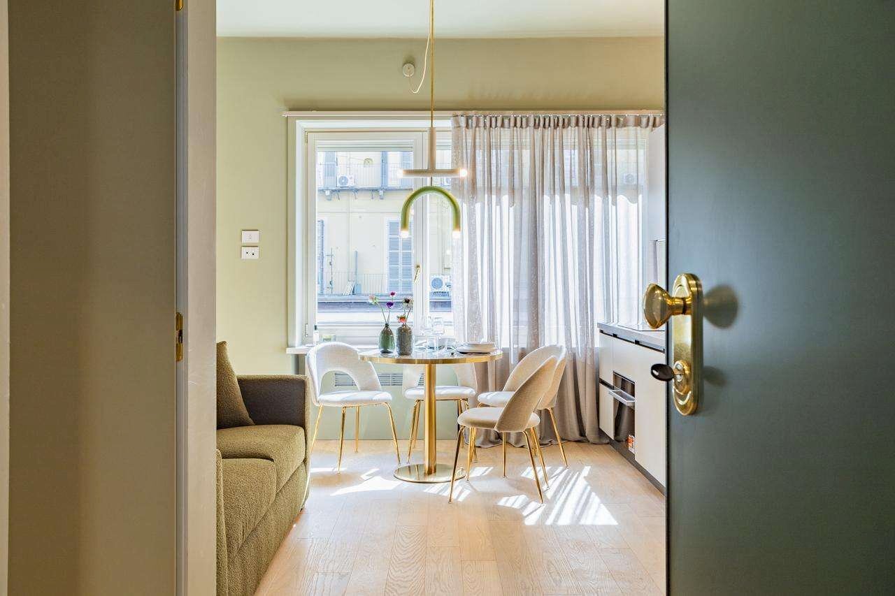 Ingresso - Monolocale via VOLTA, 3, Torino (zona Centro) - foto 1