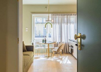 Ingresso - Monolocale via VOLTA, 3, Torino (zona Centro) - foto 1