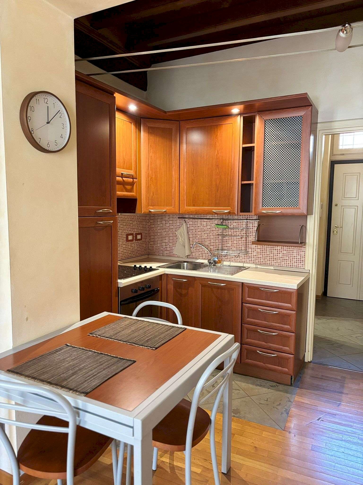 Cucina - Monolocale via GIOLITTI, 8, Torino (zona Centro) - foto 2