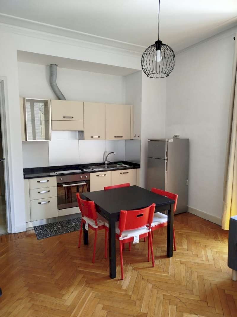 soggiorno - Two-room apartment via SAN QUINTINO, 4, Torino (neighborhood Centro) - photo 1