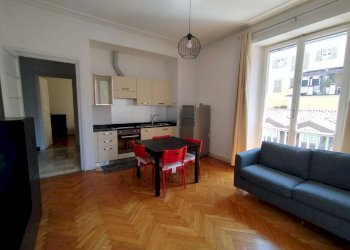 soggiorno - Two-room apartment via SAN QUINTINO, 4, Torino (neighborhood Centro) - photo 7