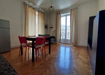 soggiorno - Two-room apartment via SAN QUINTINO, 4, Torino (neighborhood Centro) - photo 8