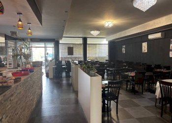 Salone - Negozio Stradale Pinerolo, 58, Bricherasio - foto 14
