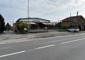 Zona - Negozio Stradale Pinerolo, 58, Bricherasio - foto 38