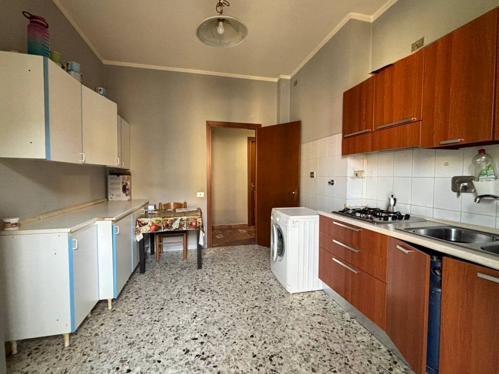 Cucina - Trilocale viale della Rimembranza, 13, Pinerolo - foto 3