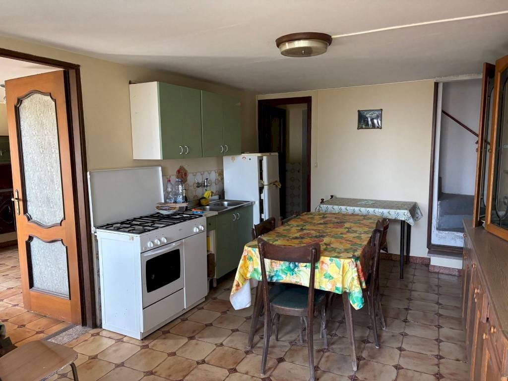 Cucina - Rustic via Gaia, 4, Bagnolo Piemonte - photo 3