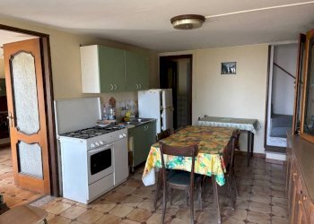 Cucina - Rustico via Gaia, 4, Bagnolo Piemonte - foto 3