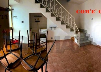 SOGGIORNO-CUCINA - COM\'E\' OGGI - Trilocale VICO SECONDO CESARE BATTISTI
 
13, Busso - foto 5