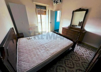 Camera / camera da letto - Trilocale VICO SECONDO CESARE BATTISTI
 
13, Busso - foto 8