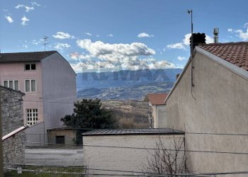 Vista delle montagne - Trilocale VICO SECONDO CESARE BATTISTI
 
13, Busso - foto 13