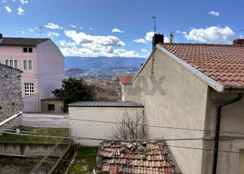 Casa all\'aperto - Trilocale VICO SECONDO CESARE BATTISTI
 
13, Busso - foto 14