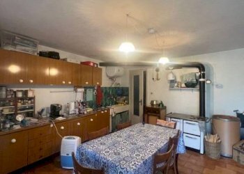 Cucina - Rustico via Gaia, 4, Bagnolo Piemonte - foto 21