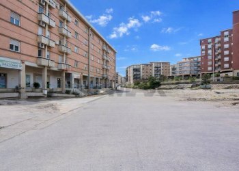 Edificio all\'aperto - Box via Lombardia
149 g, Campobasso - photo 8