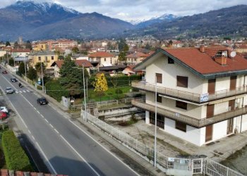 Facciata - Stable - Palace via 1 Maggio, 161, Luserna San Giovanni - photo 5