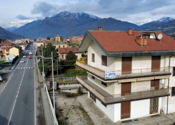 Facciata - Appartamento via 1 Maggio, 161, Luserna San Giovanni - foto 49
