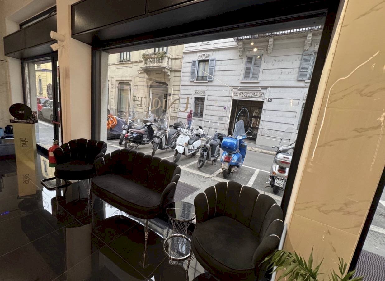 Foto 2 - Shop Via Giuseppe Parini, Milano - photo 2